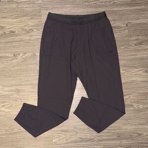 NWT Gymshark Studio Jogger Pants Onyx Grey Mens Size 2XL Gym Active Fitness Run